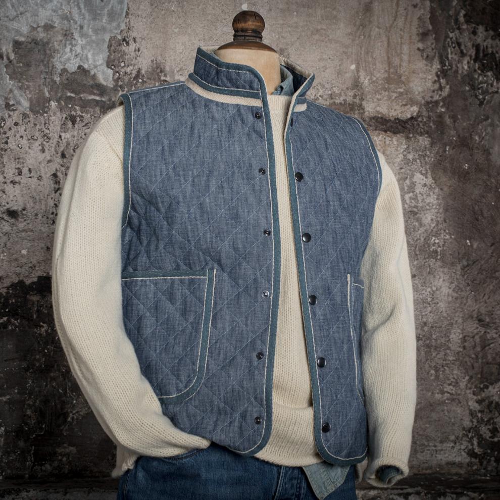 LE GILET "COL OFFICIER" MATELASSÉ - CHAMBRAY