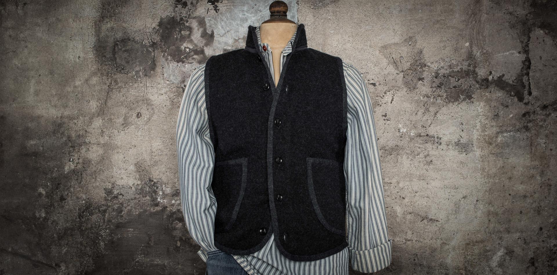 LE GILET "COL OFFICIER" ANTHRACITE