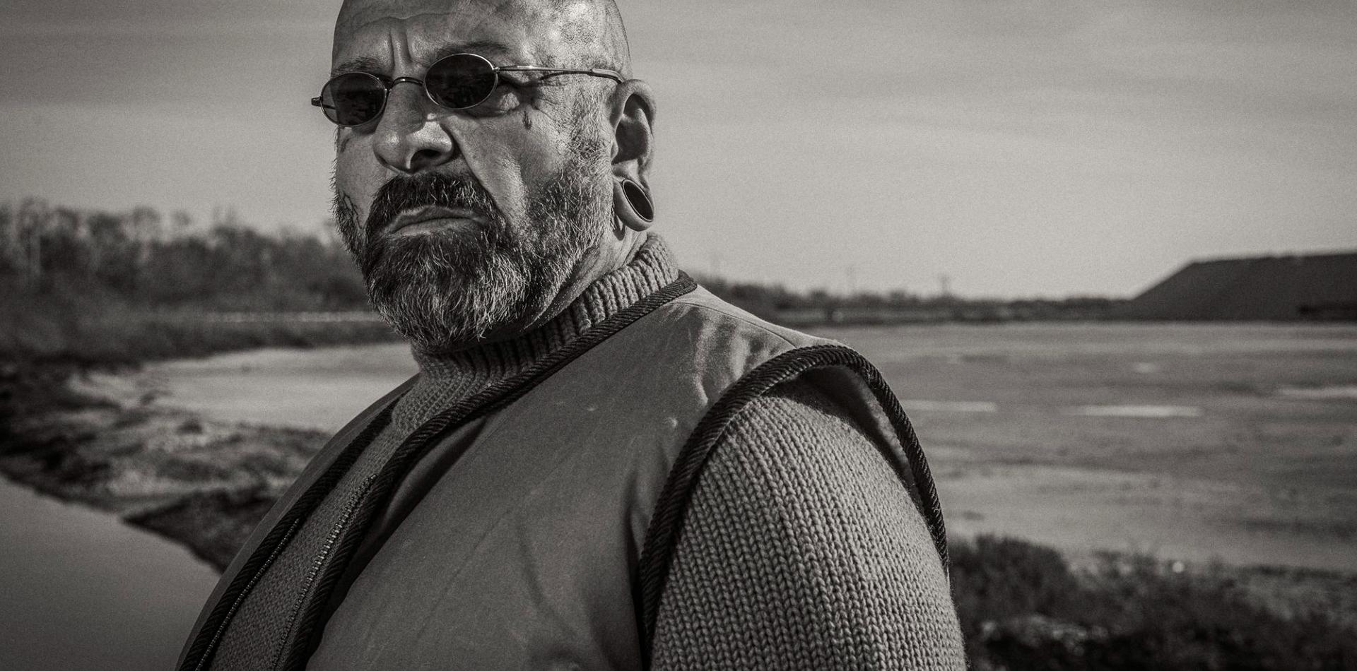 LE GILET "DISCIPLINE" OLIVE